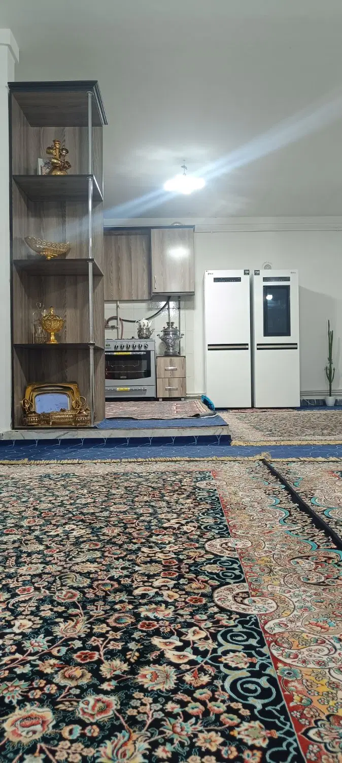 فروش یک واحد آپارتمان در کمال اباد
