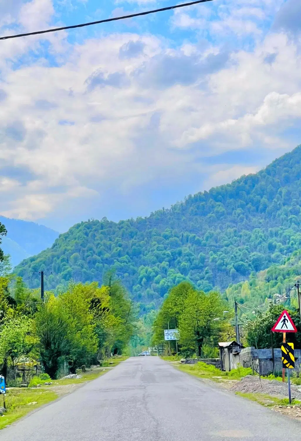 ۵۰۴متر خانه و محوطه جنگلی منظره طبیعت بی نظیر