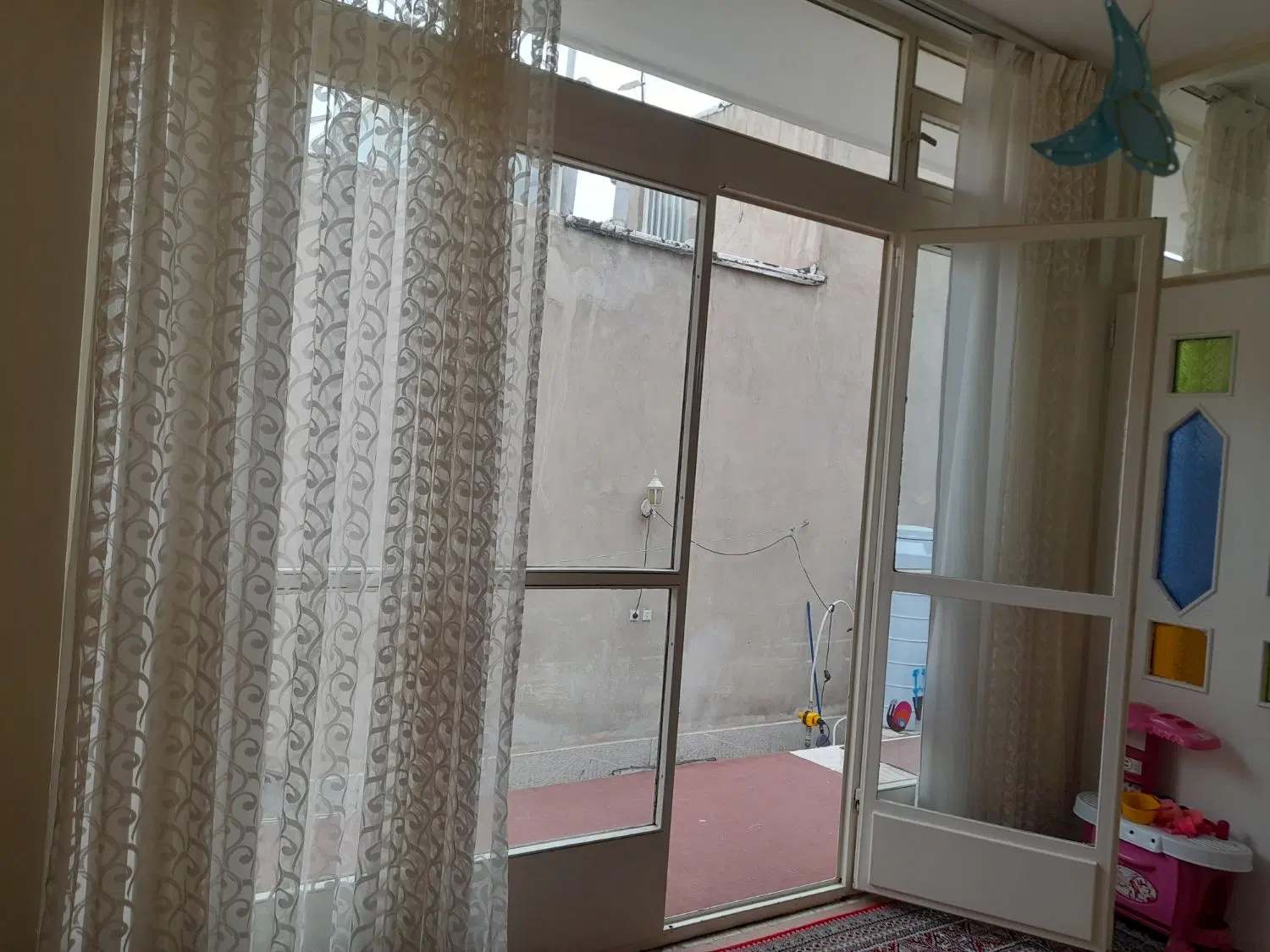 منزل مسکونی دربست