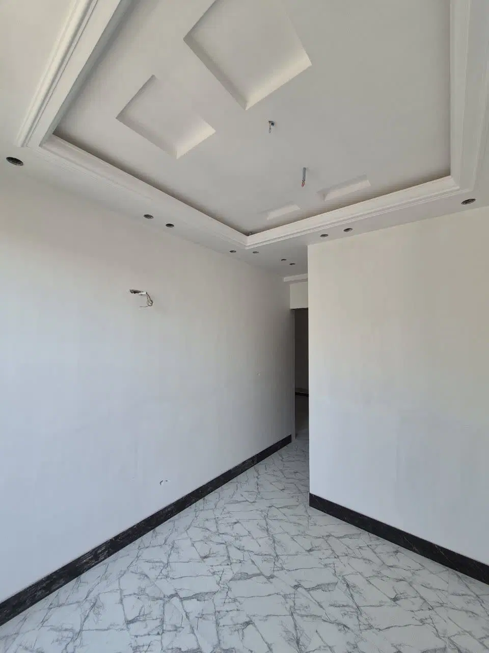 معاوضه ۴طبقه مسکونی ویک پارکینگ نوساز