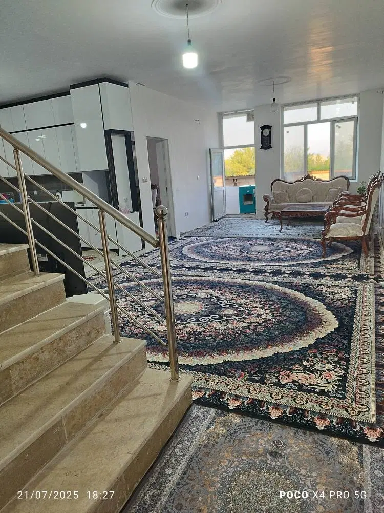 آپارتمان تک واحدی سه خوابه