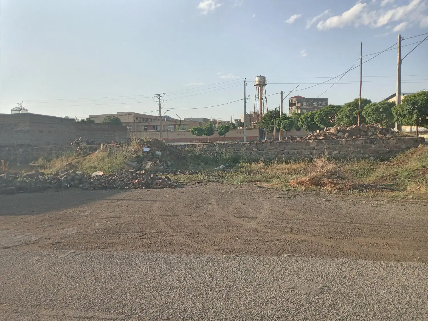 زمین مسکونی نبش چالدران