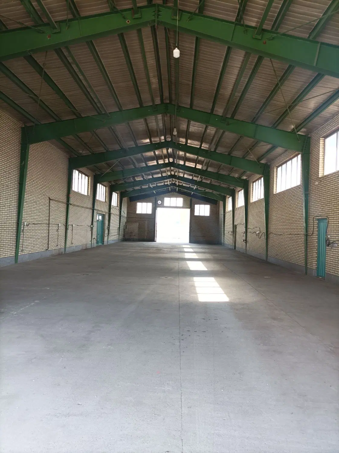 600 متر