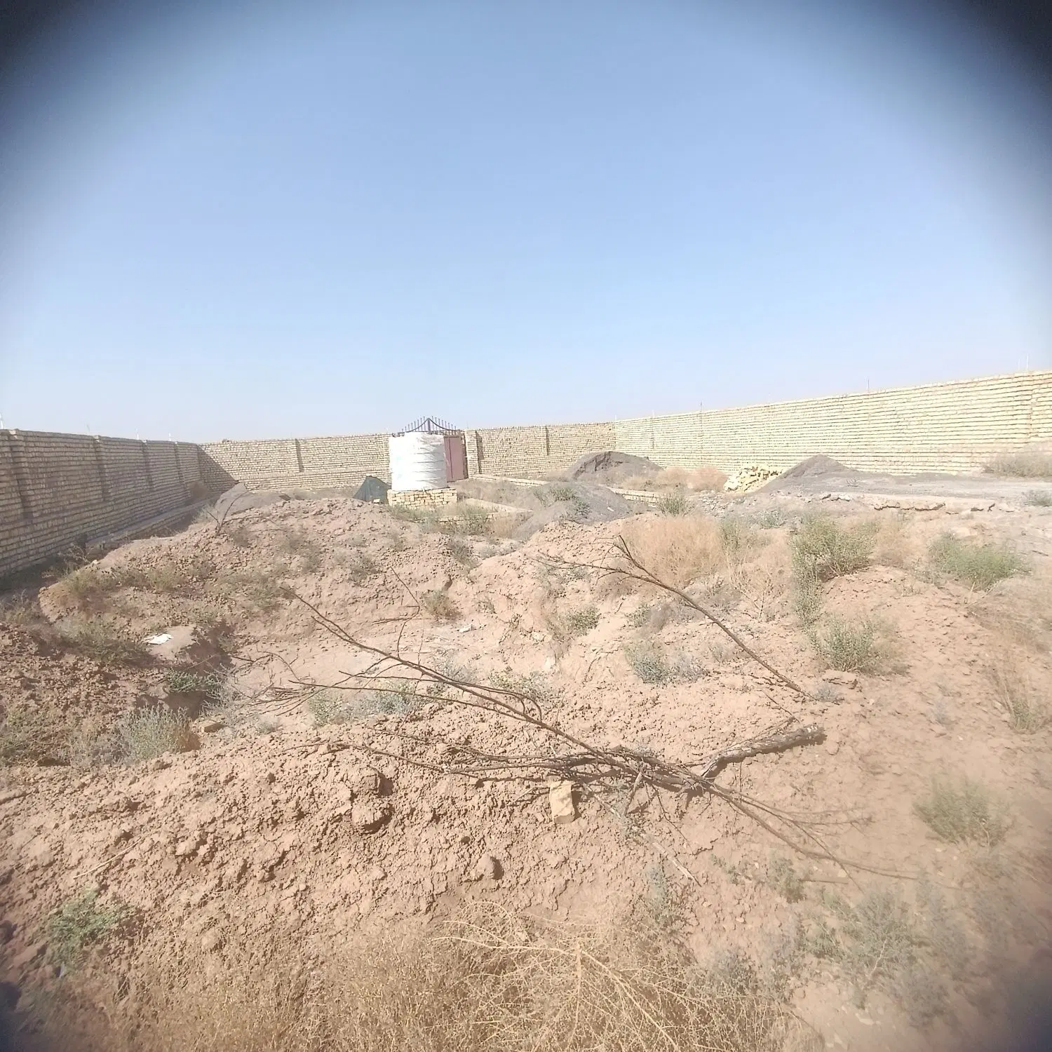 خونه باغ نیمه کاره طاهرآباد
