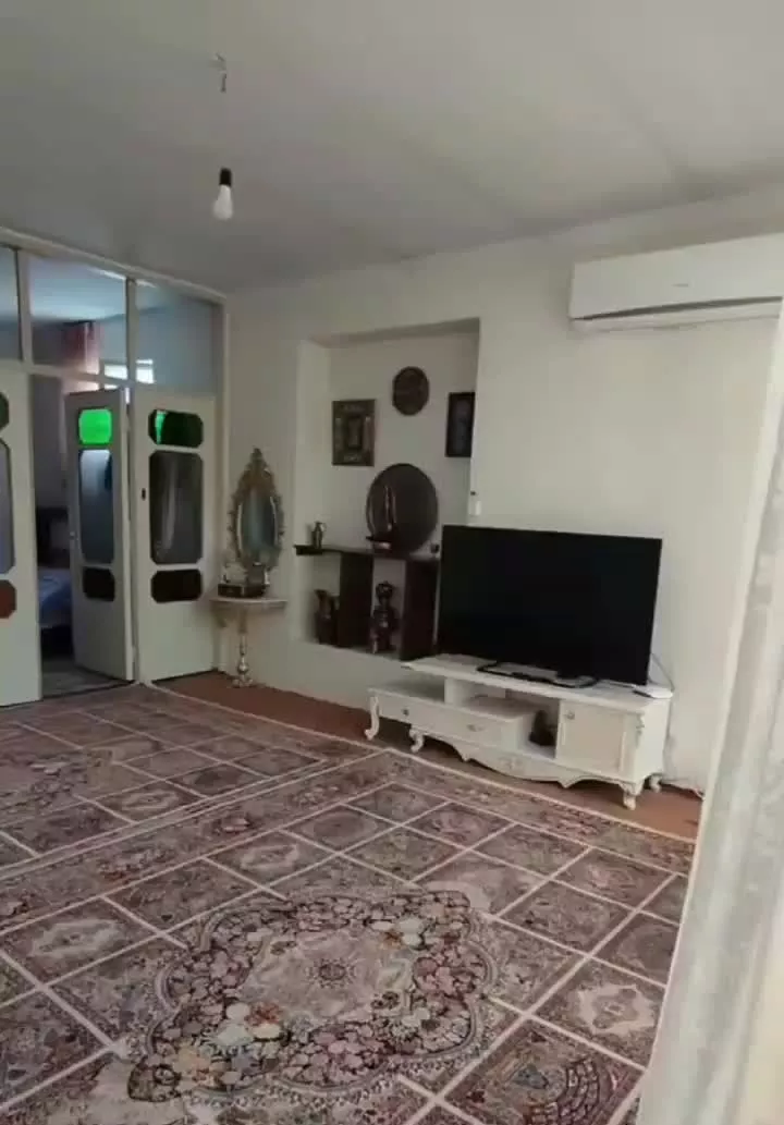 ویلایی دربست
