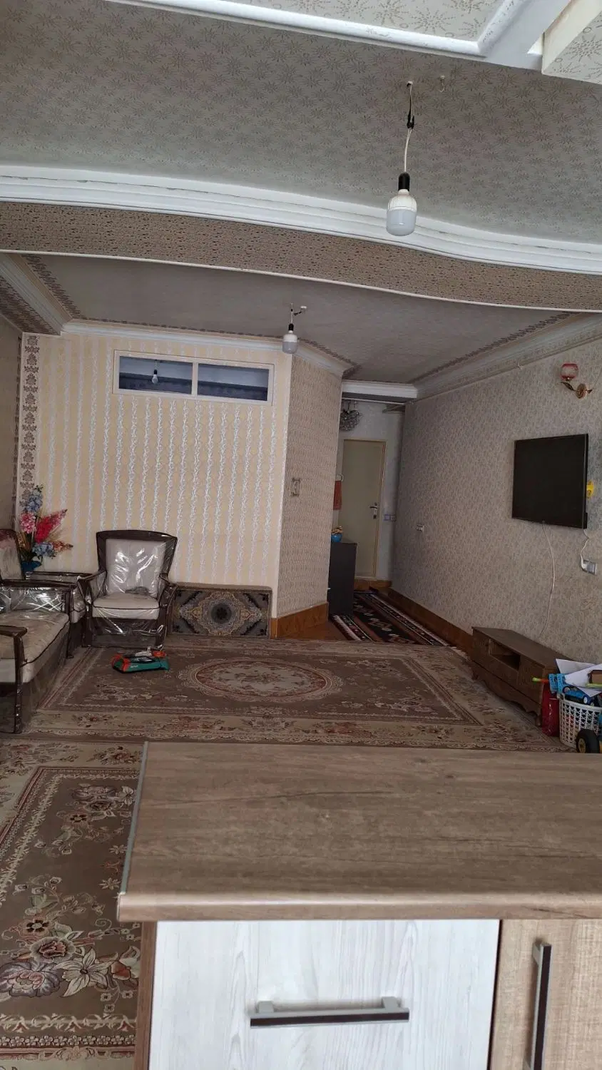 ۷۵ متری بنیاد
