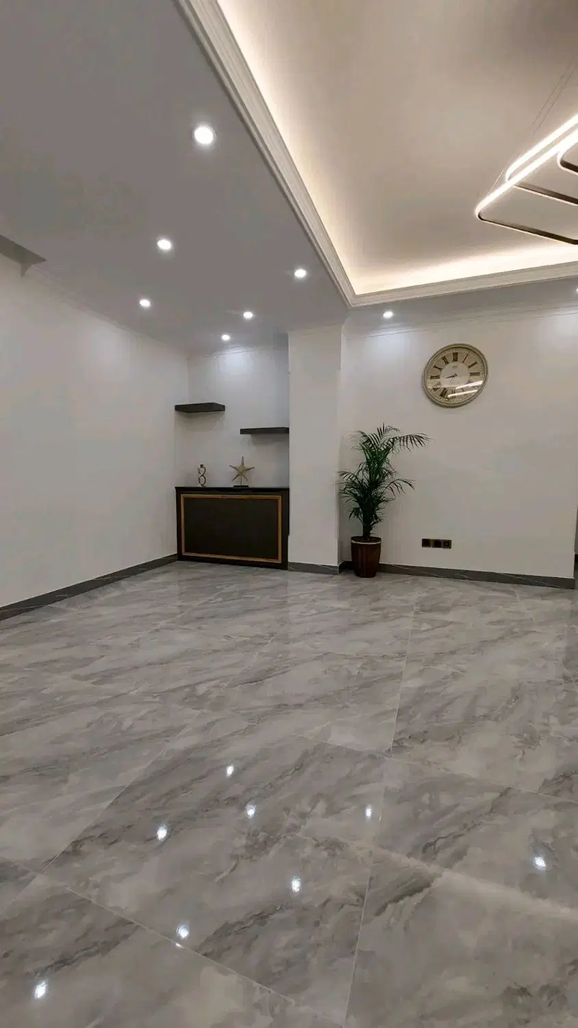 ۷۱متر _ ۲خواب _ ۲سال ساخت _ سند تک برگ عرصه و عیان