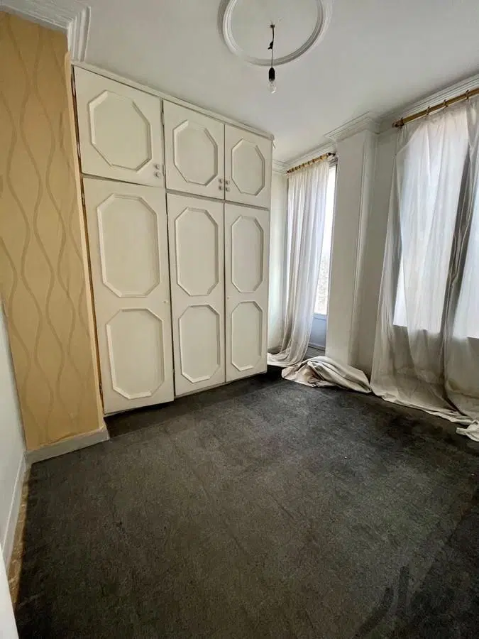مطهری لارستان 60 متری 2 خوابه