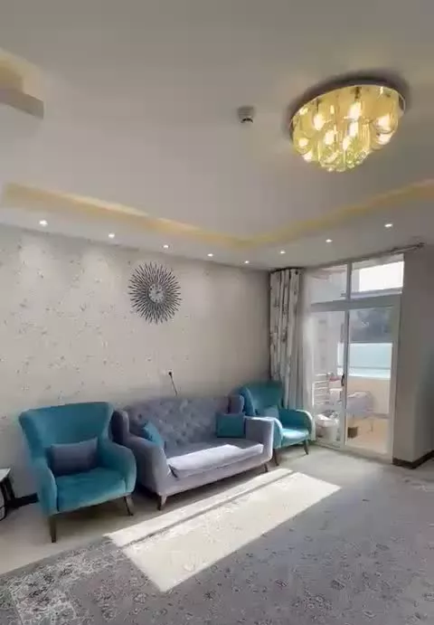 آپارتمان ۹۳ متری بر خیابان نگارستان