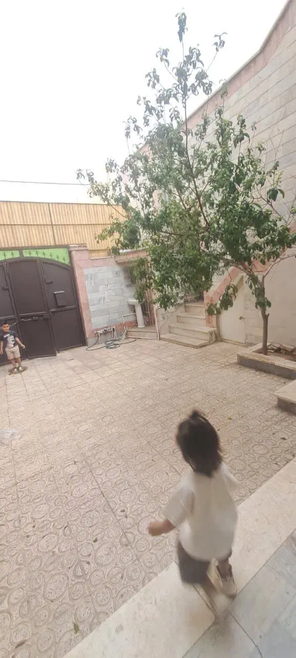خانه ۵۰متری با ۳۰متر حیاط