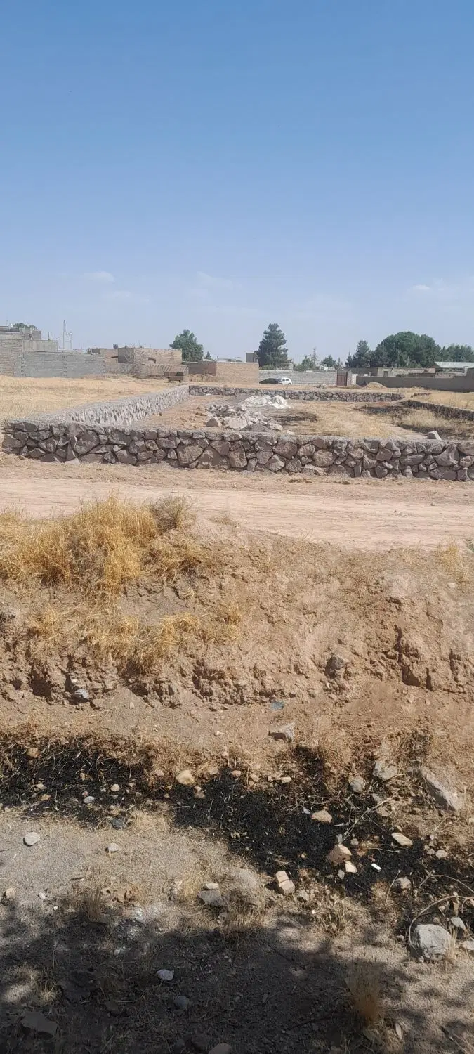 زمین ۵۰۰متر