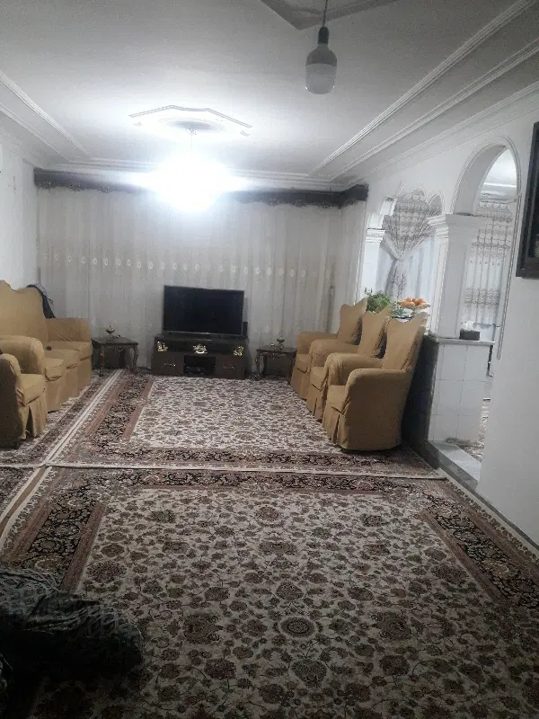 رهن واجاره یک واحد ۱۰۰متری دیزج دور فلکه حصارمطهری