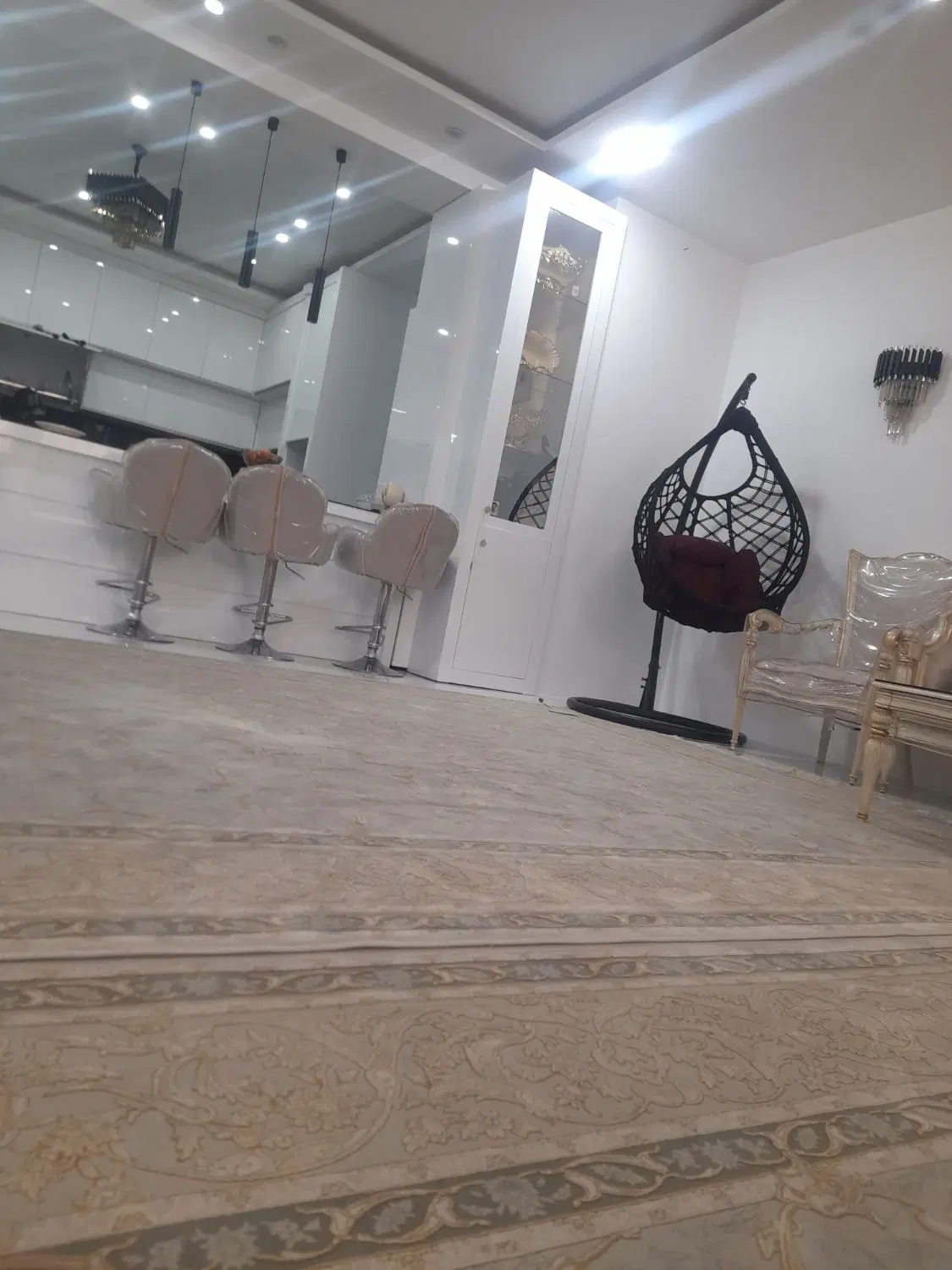 آپارتمان دو خوابه