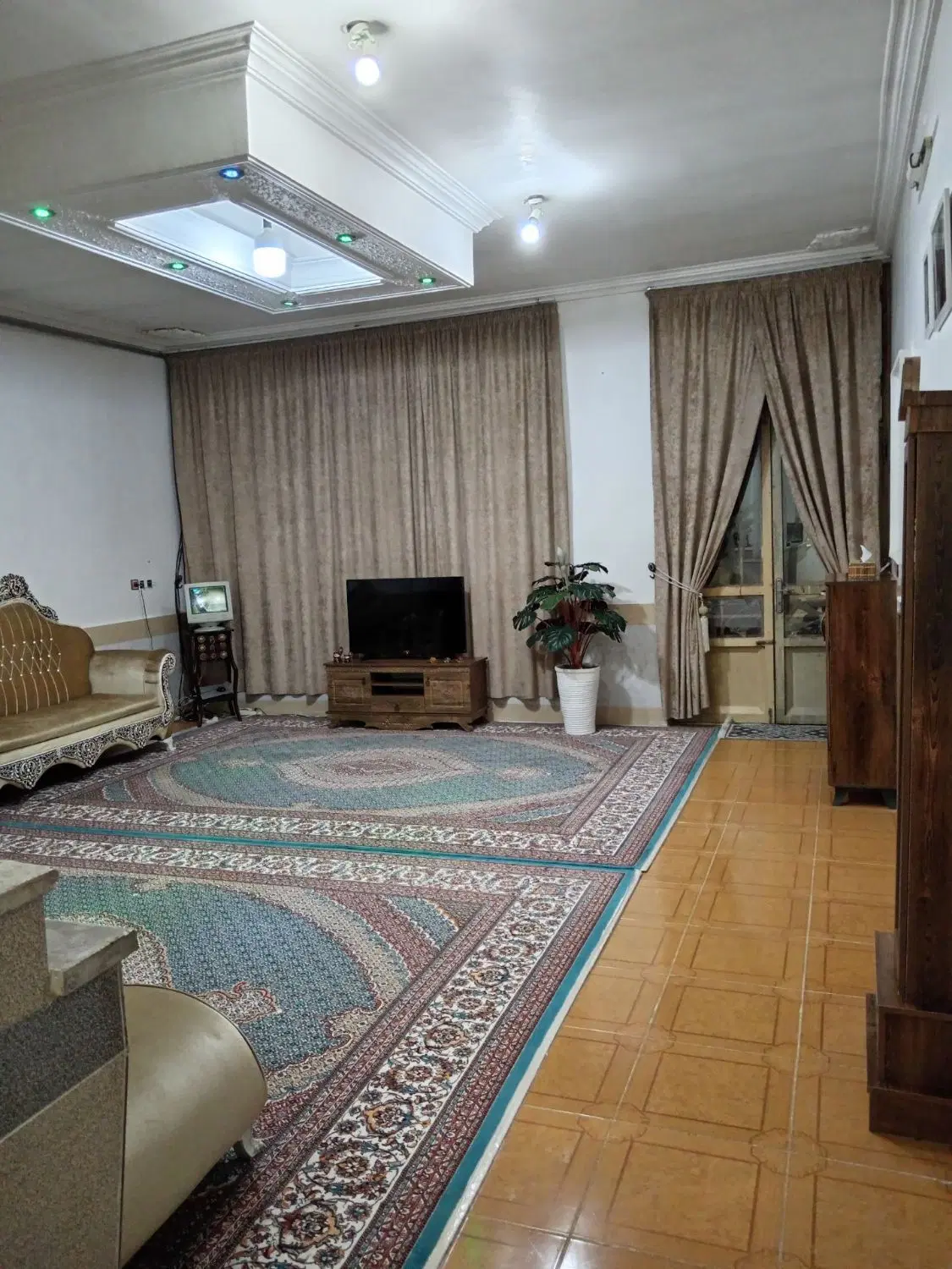 خانه ویلایی شیک،صدف