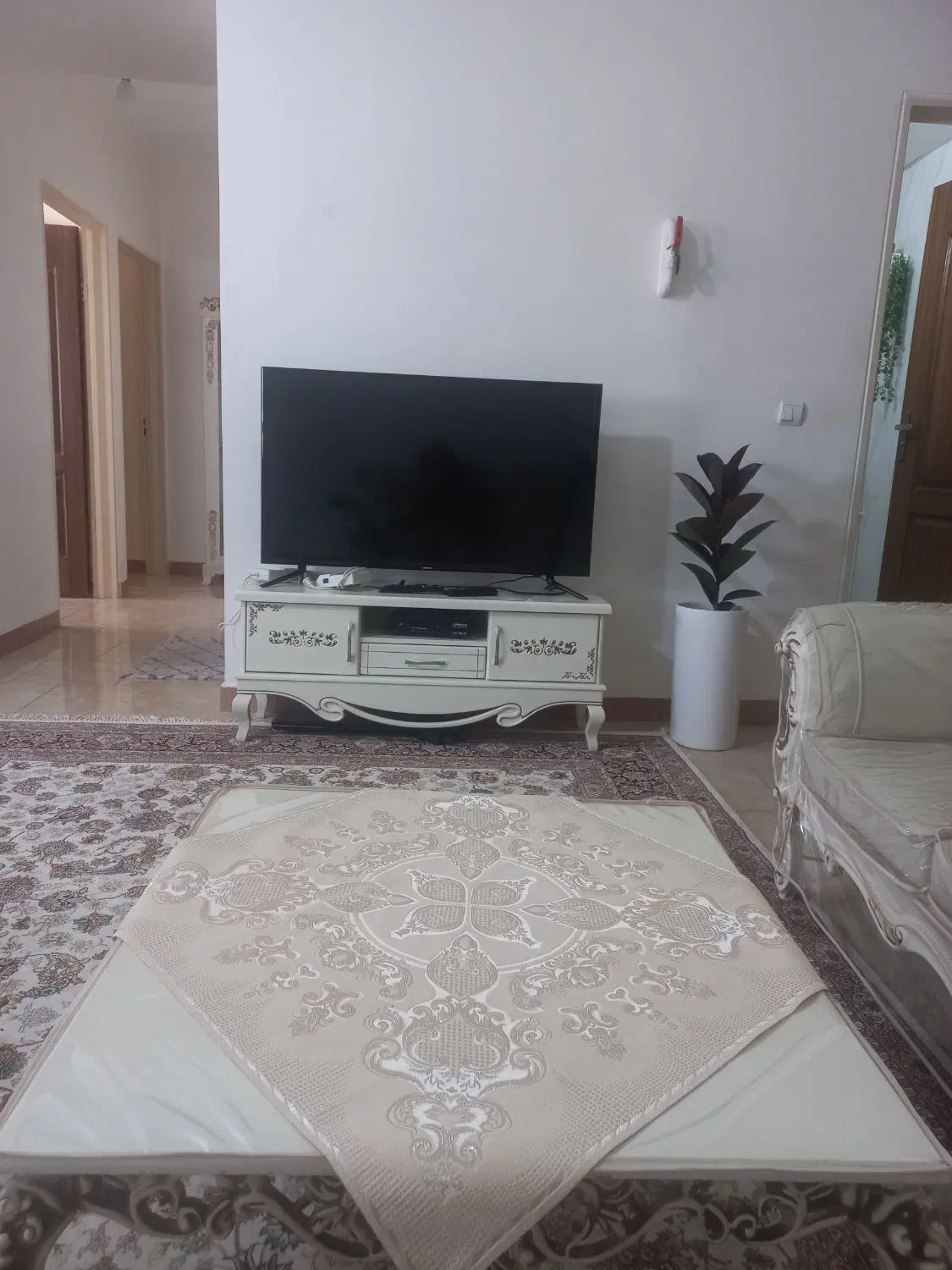 اپارتمان گل نرگس