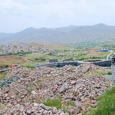 نیمه کاره نایسر ۵۰ متر