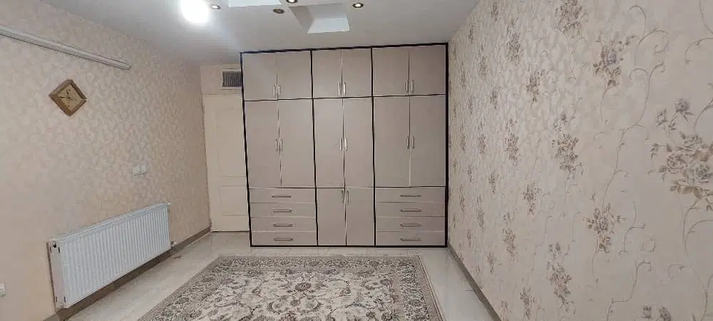 ۸۰متر اپارتمان باغستان غربی لاله سوم غربی