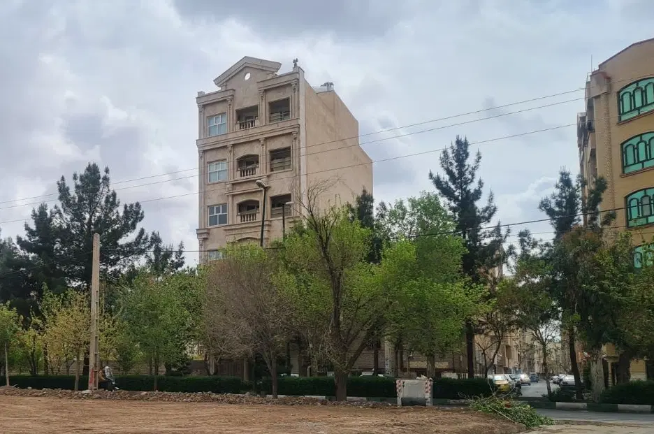 واحد ۱۸۰ متری موقعیت اداری تجاری باجک۳