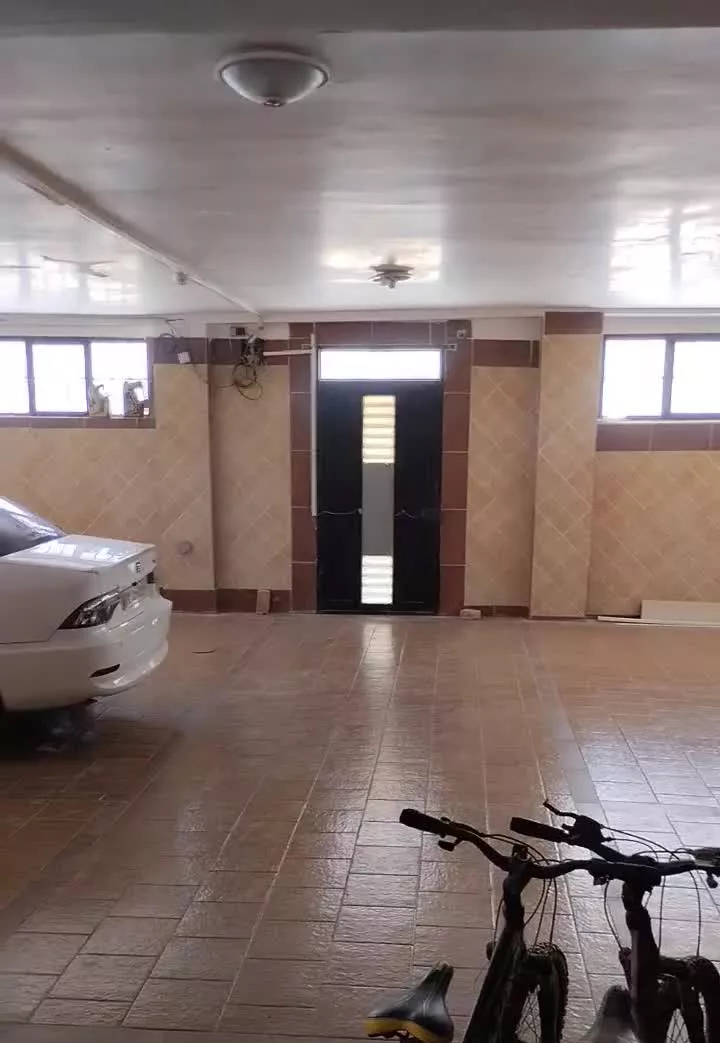 خانه ویلایی بازسازی شده با صدمتر حیاط
