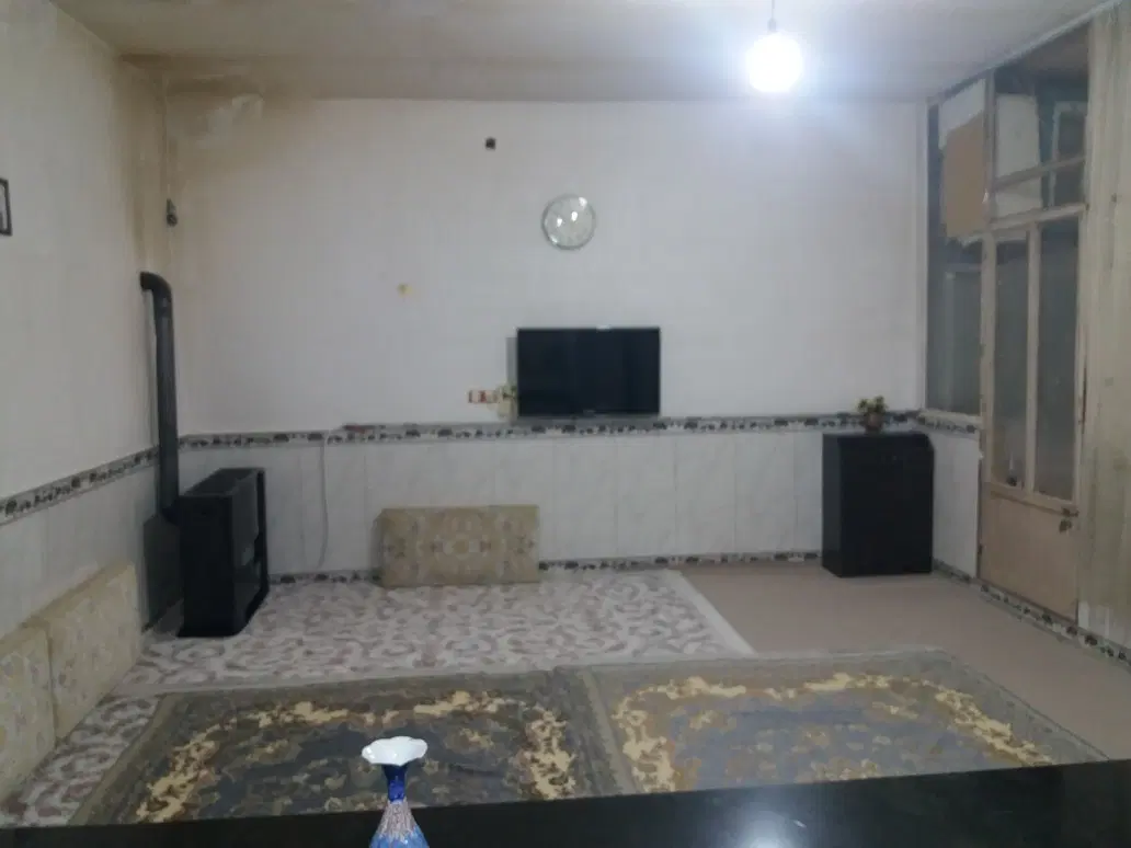 خانه اجاره ای نوکان