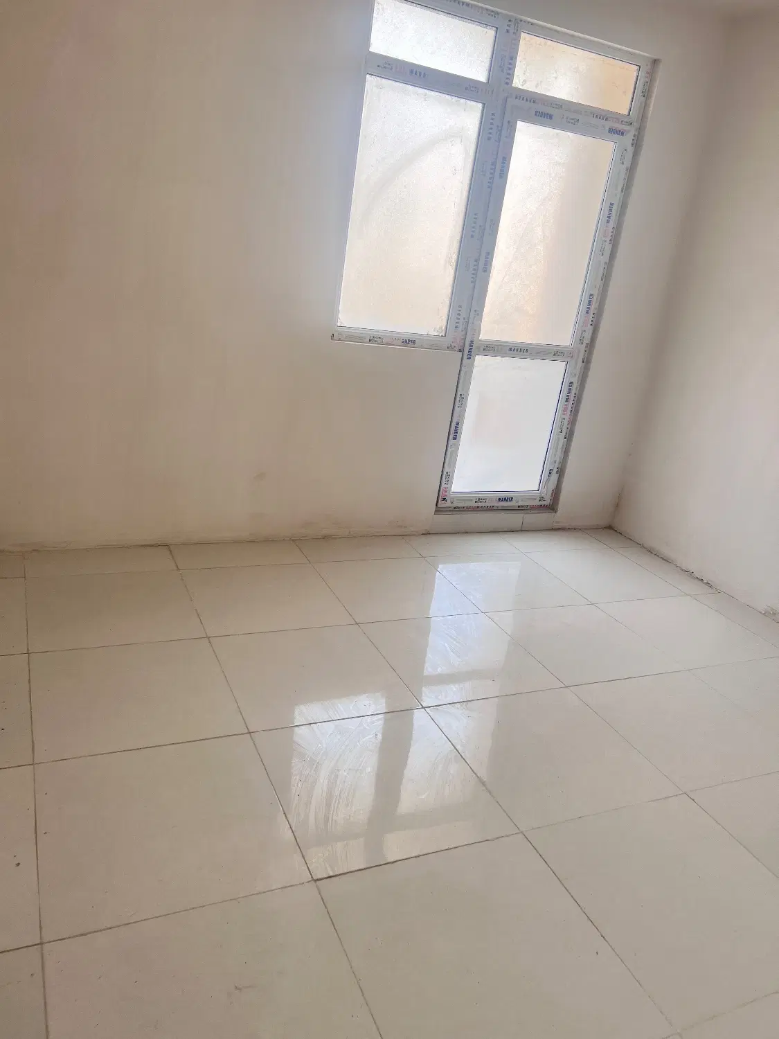 یک واحد اپارتمان تک واحدی سنددار