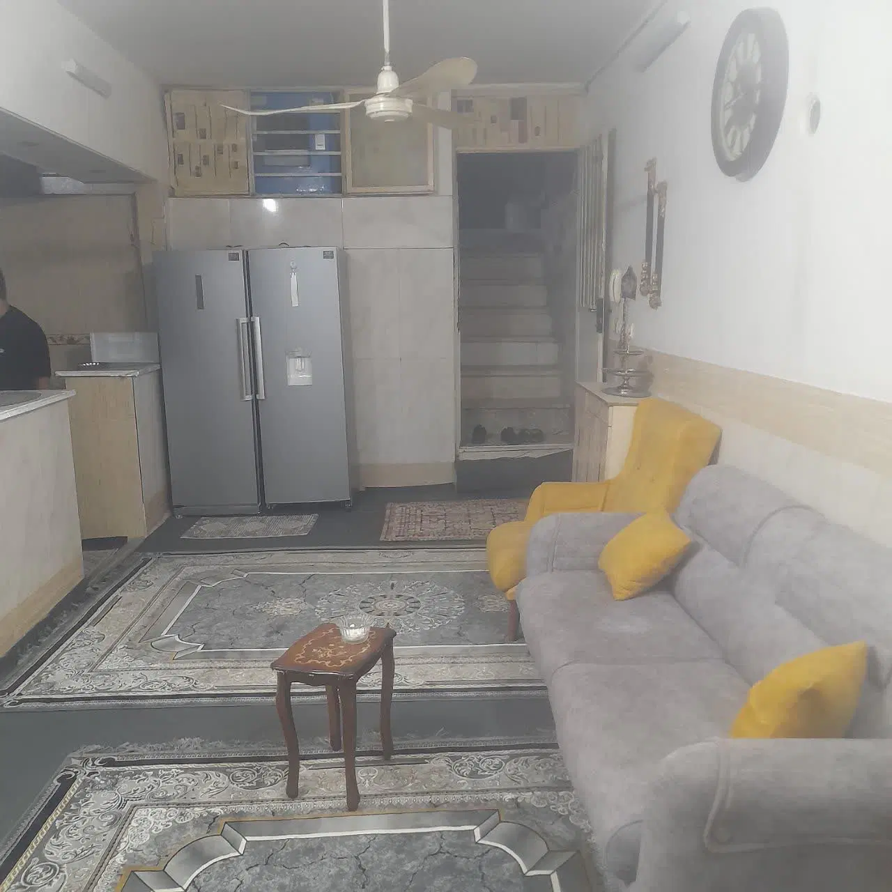 زیرزمین حیاط مشترک