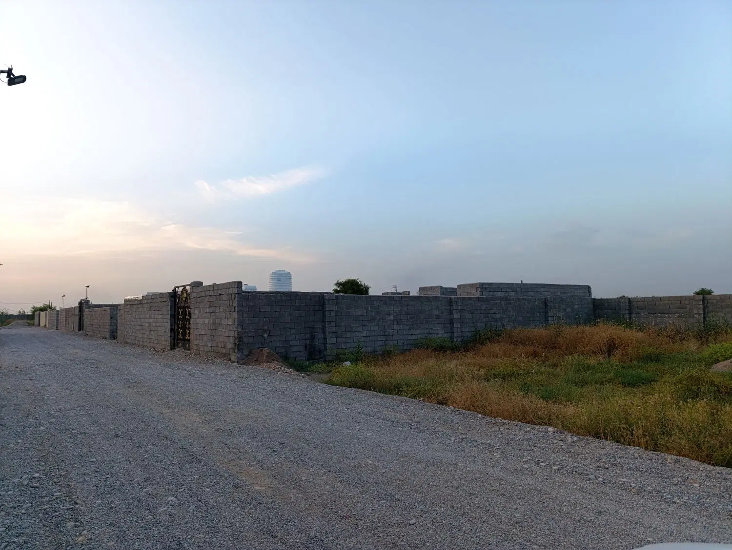 زمین باغ