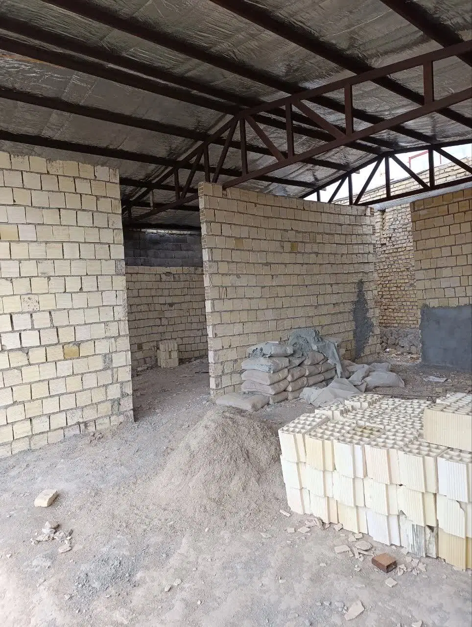 فروش باغ ویلا سانیج ( نیمه ساز)