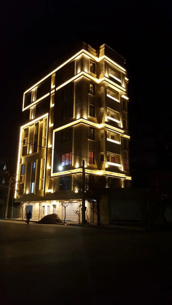 ویلایی  خوش قواره ابتدای جلال