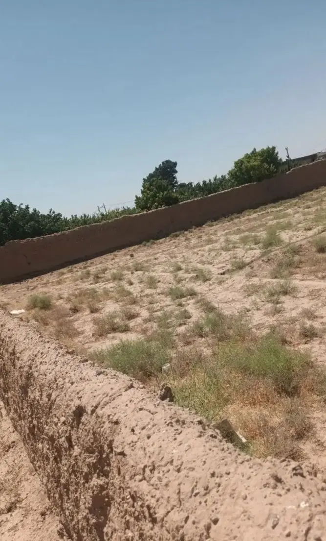 زمین فروشی