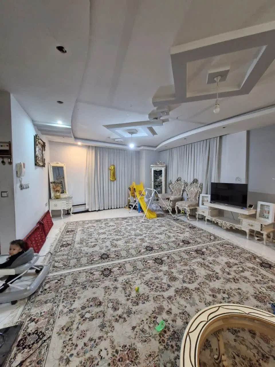 رهن و اجاره یک دستگاه آپارتمان شیک