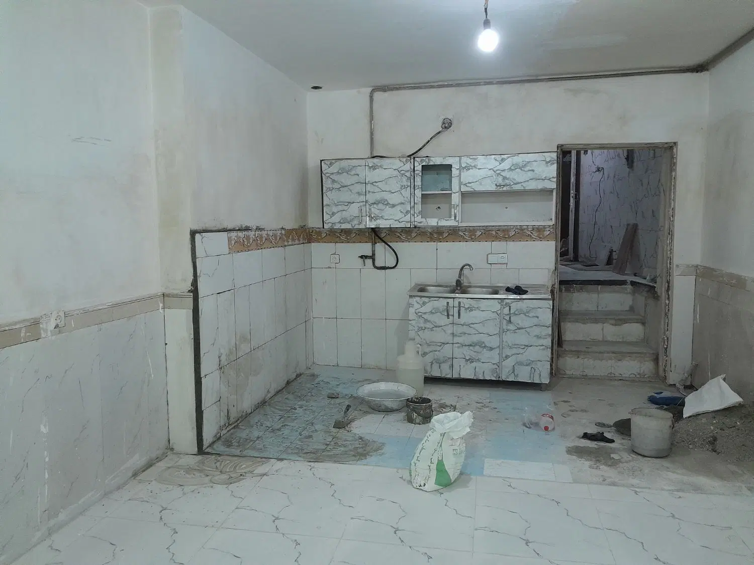 یک خانه مسکونی دارای سند تک برگ