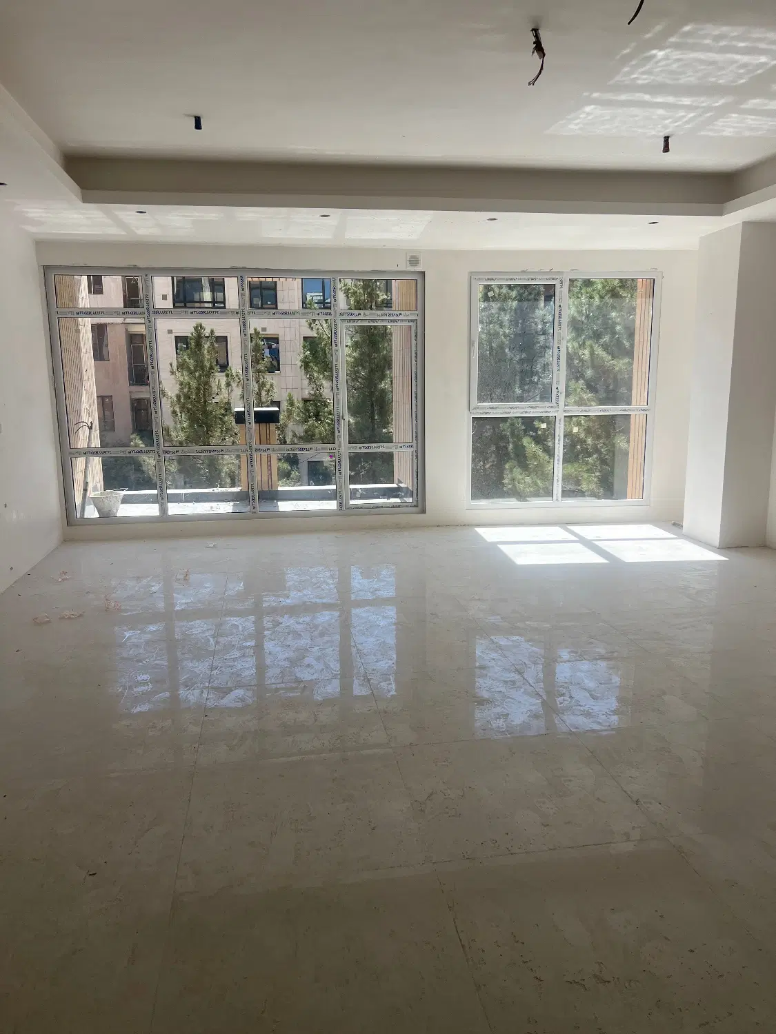 ۱۴۰متر-گلستان ها-سمت کوچه_ویو ابد_تجهیز