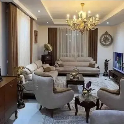 هم خانه خانم