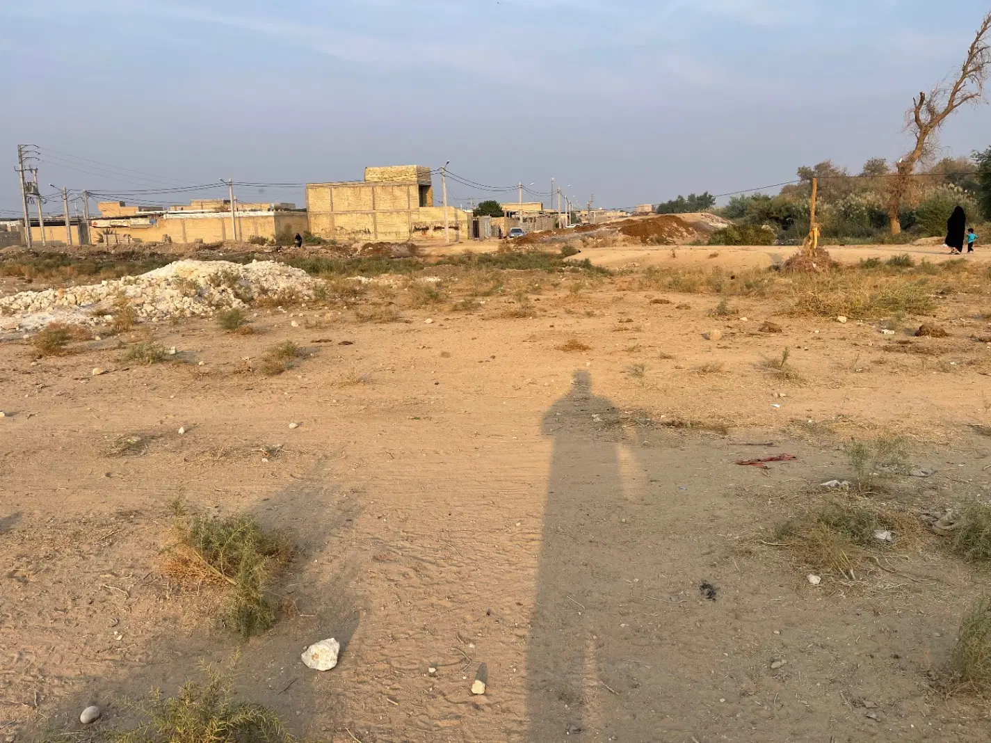 زمین ۳۰۰ متری در دوار