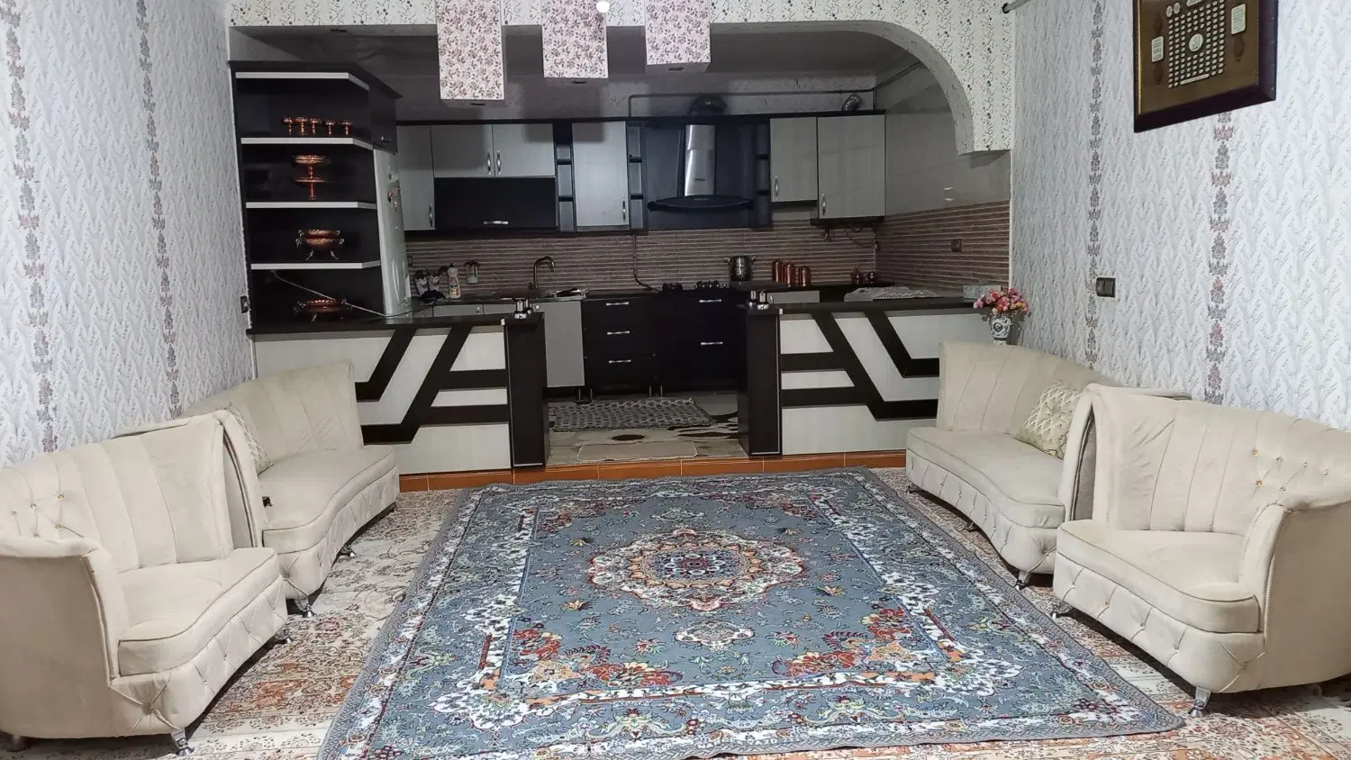 یه باب منزل مسکونی دربست رهن کامل