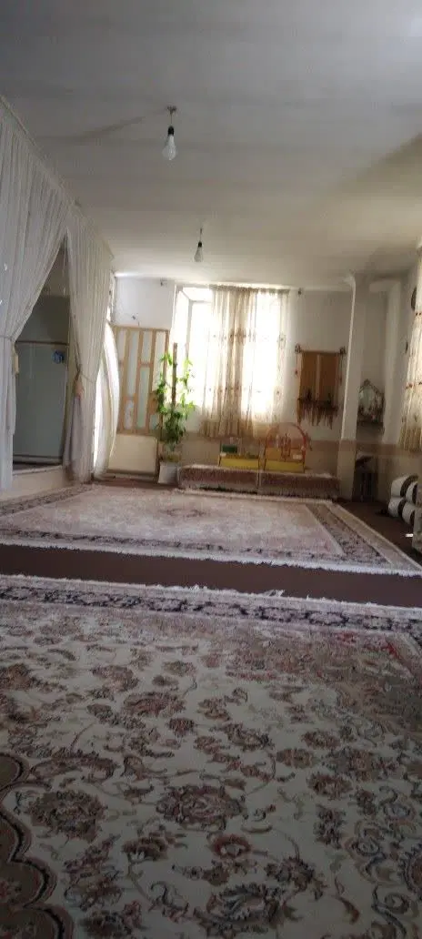 خانه شهرک حکمت ۳ خوابه