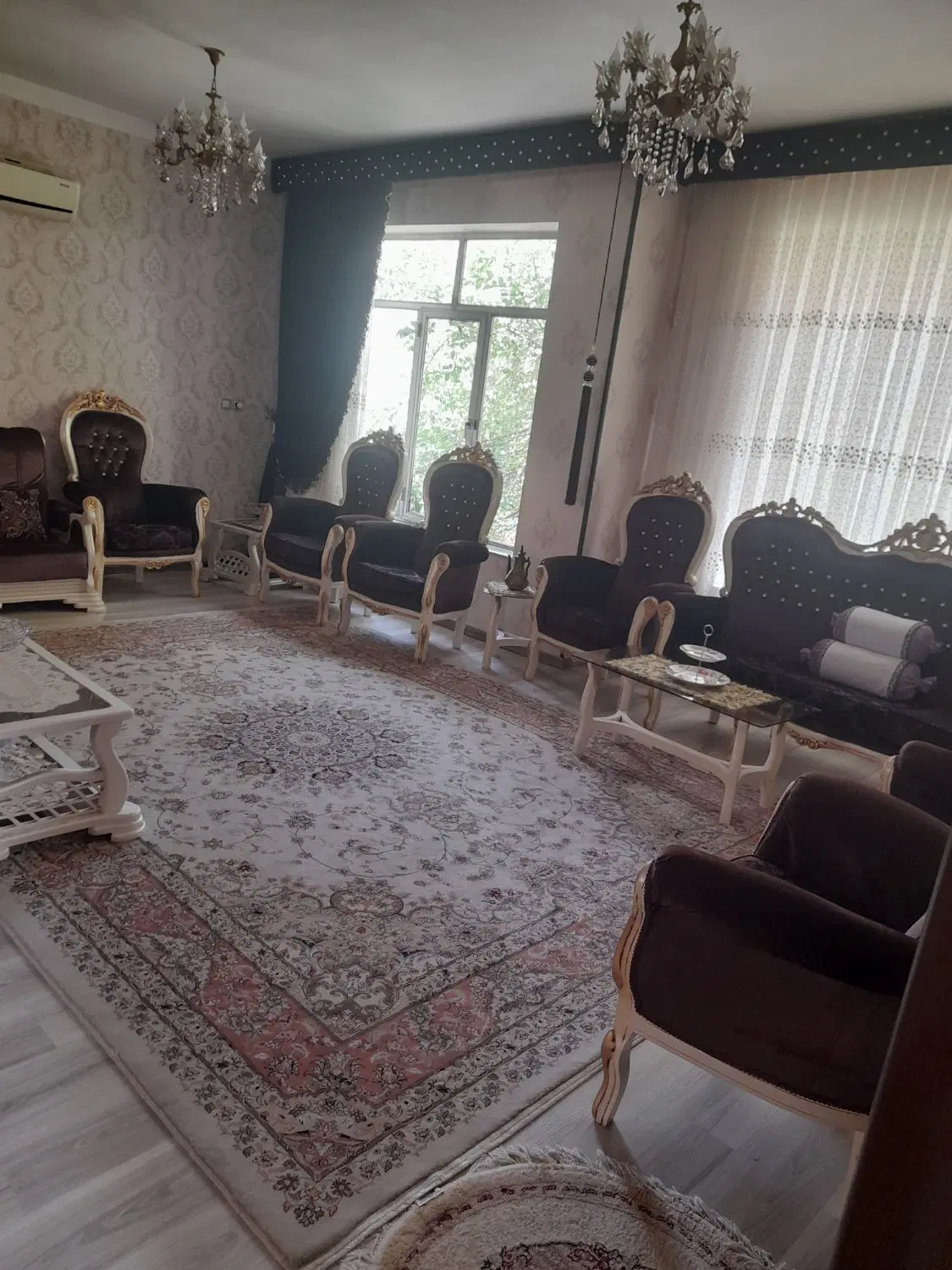 طبقه اول از سه واحدی