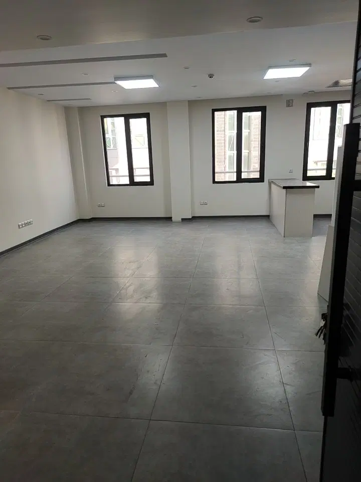 ۱۱۰متر مناسب دفتر خانه اسناد رسمی و پلیس+۱۰
