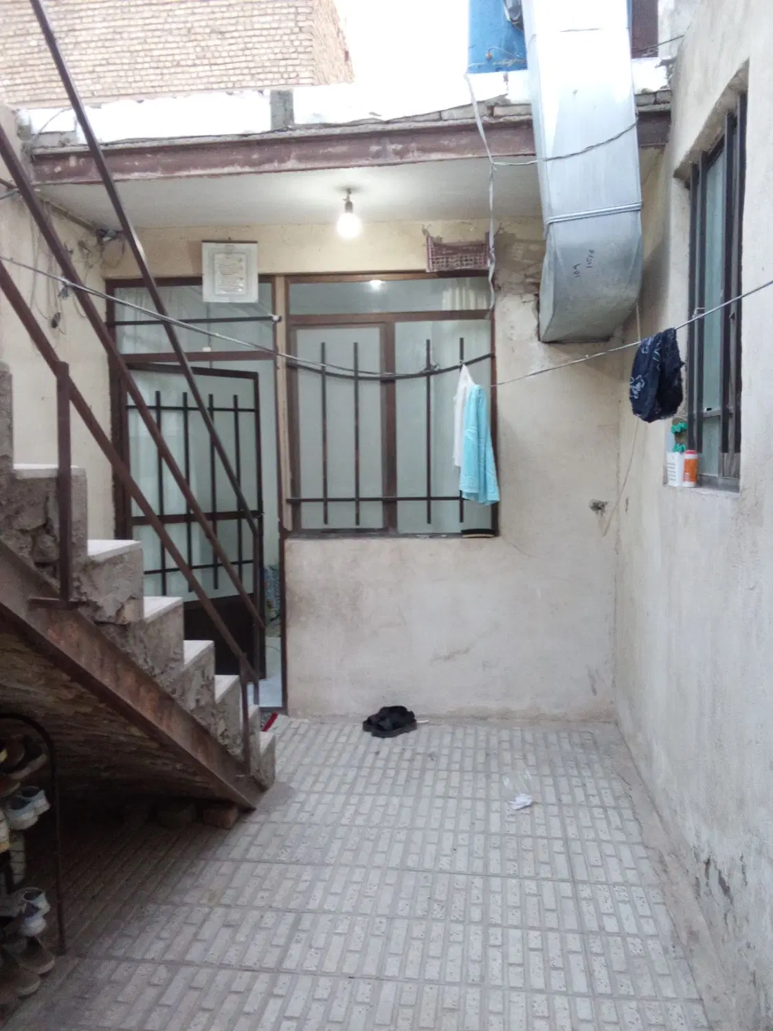 فروش‌یک‌باب‌منزل‌مسکونی