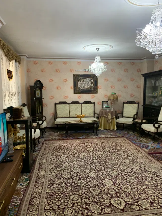 آپارتمان ۷۷ متری ۲ خواب بلوار کنگرانی طبقه اول