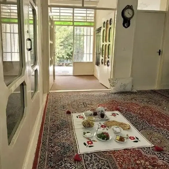 اجاره یه طبقه مسکونی منزل قدیمی
