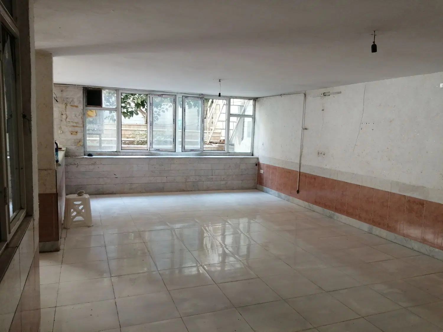 زیرزمین گلخانه‌ای اجاره در فردوسی
