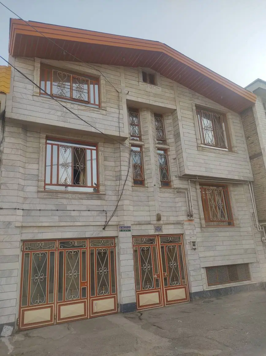 فروش خانه ویلایی سه طبقه
