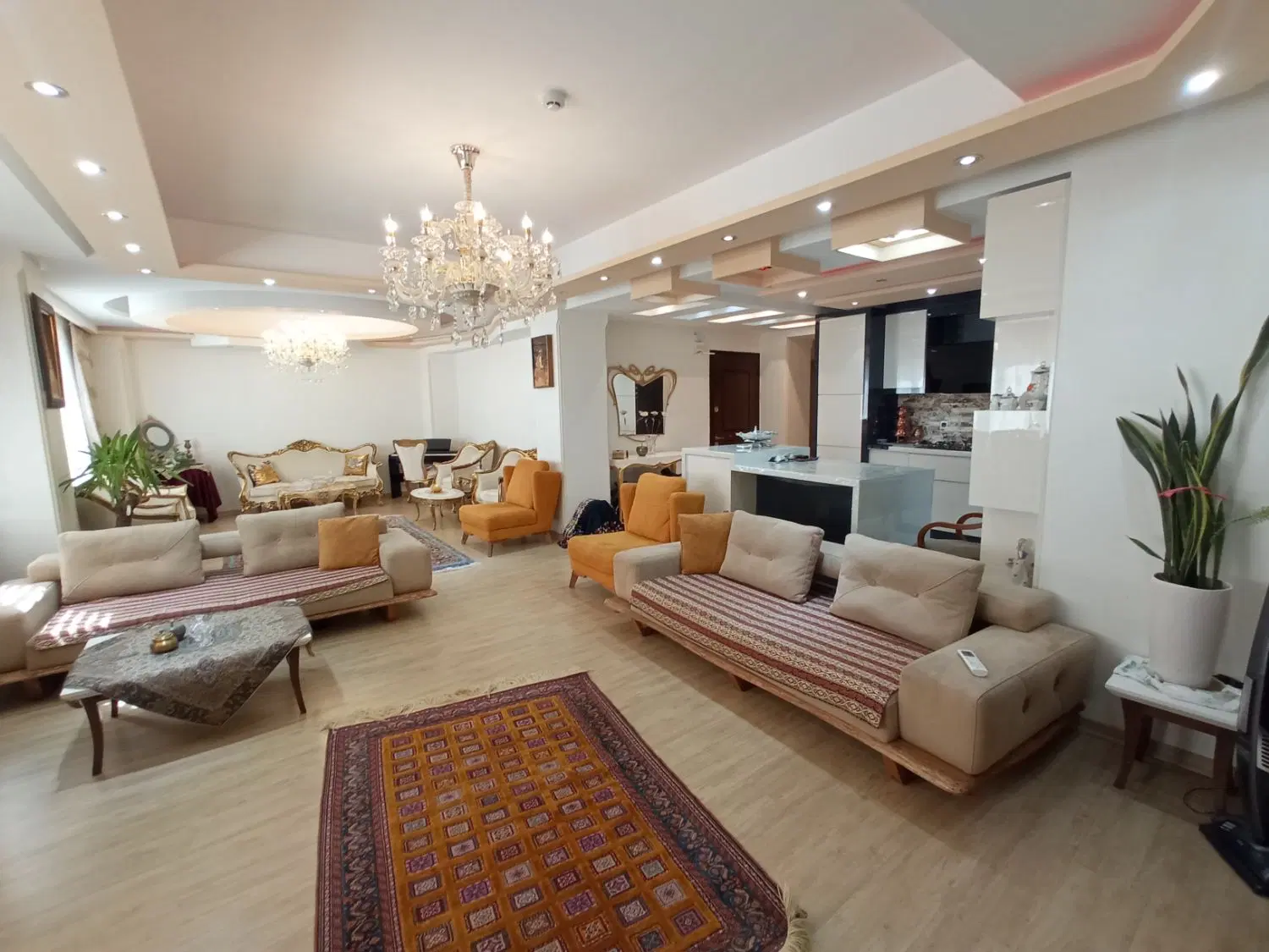 فروش آپارتمان در تاپ لوکیشن زعفرانیه