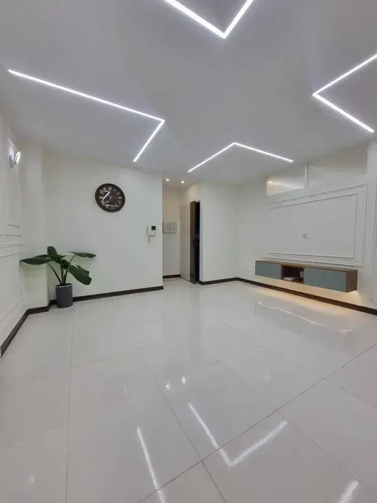 ۶۷متر۲خواب_تراسدار_پارکینگ انباری سندی_تراورتن