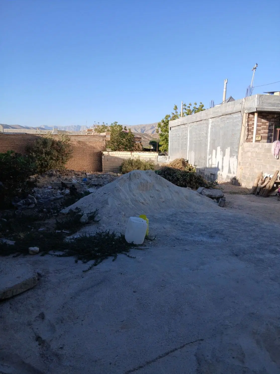 زمین ساختمانی