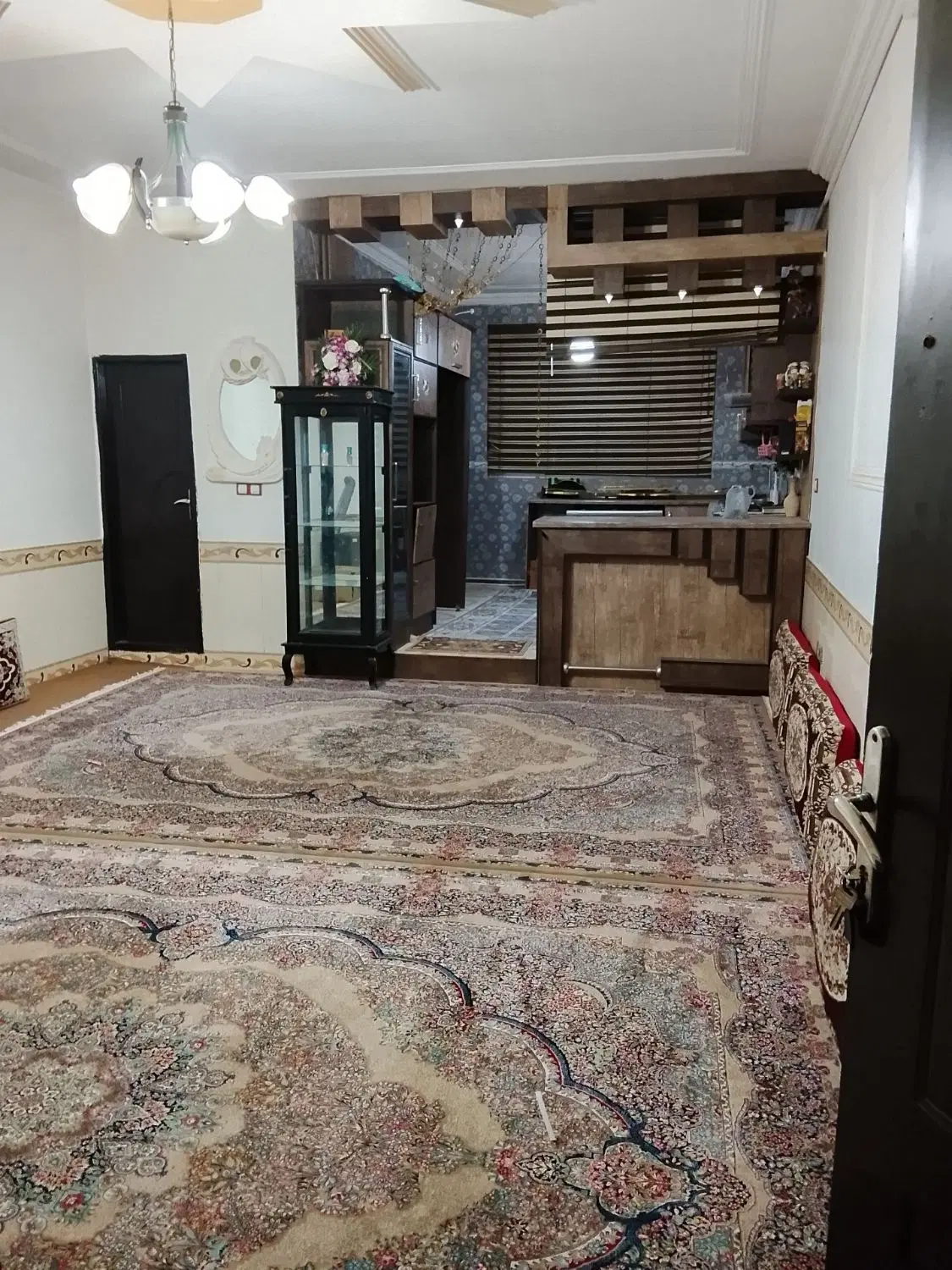 اجاره آپارتمان۱۰۰متری تک خواب،مهر شهر، تمیز شیک
