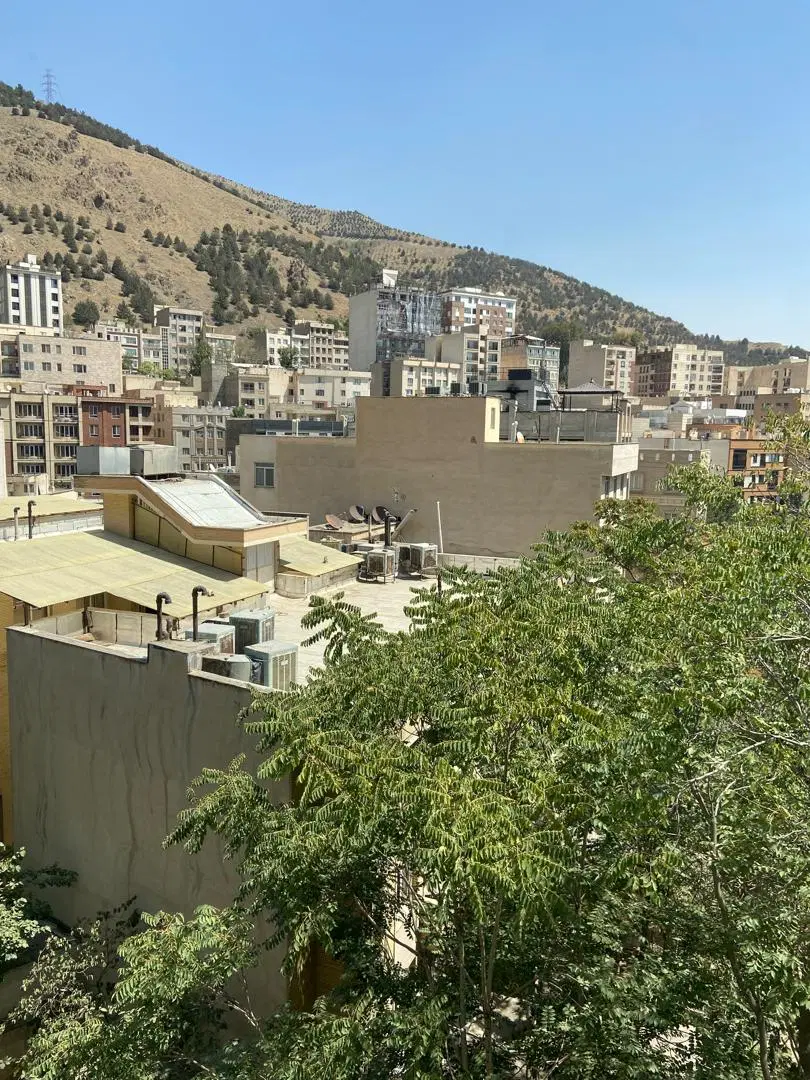 ۱۴۰ متر ۳ خواب دارآباد
