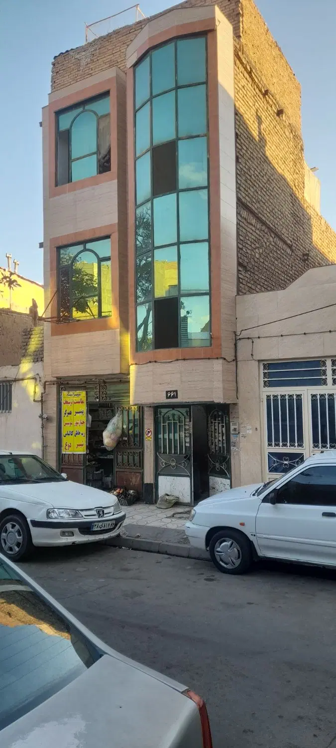 رهن کامل سوئیت(نیم طبقه ) ۴۰ متری مسلم شمالی